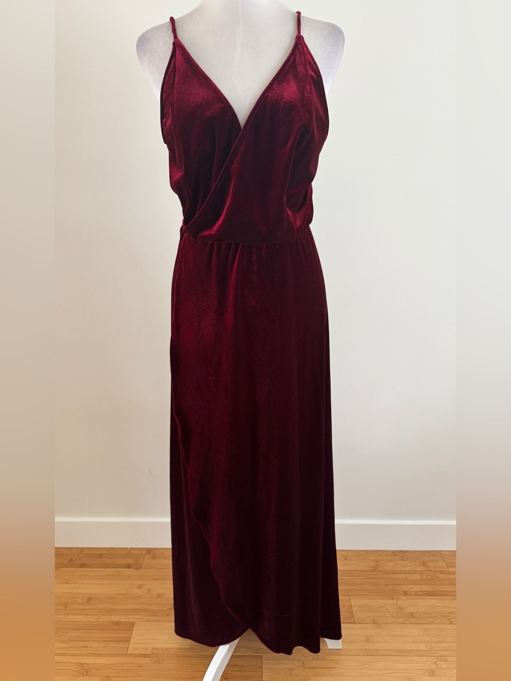 Twobirds Burgundy Velvet Maxi wrap Dress - Sleeveless medium